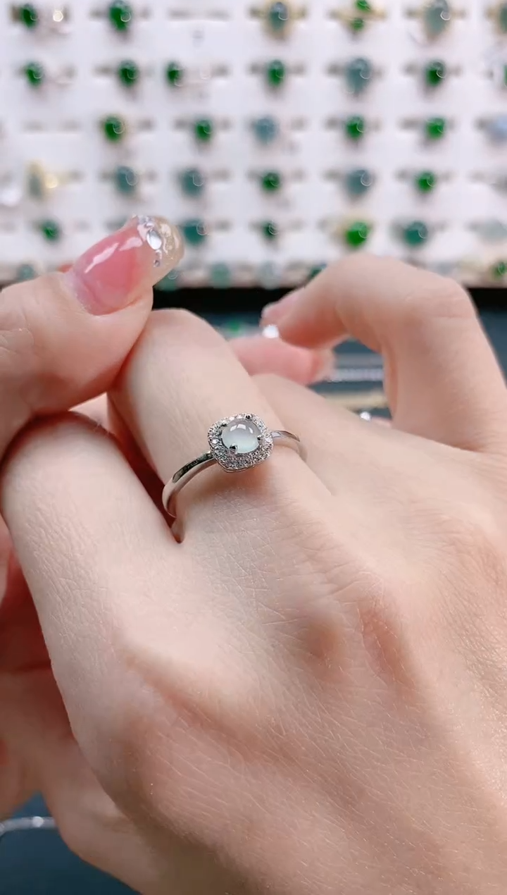 【闪购商品】翡翠戒指银S925镶嵌天然翡翠