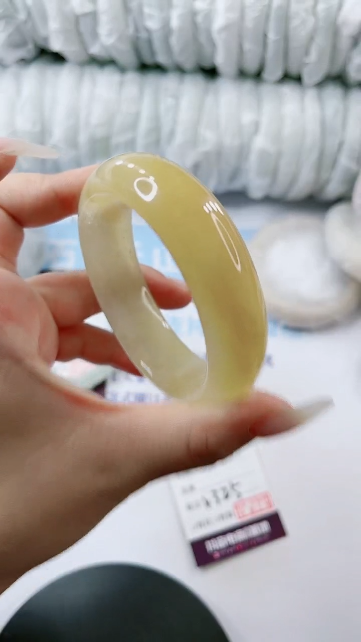 【闪购商品】石英质玉手镯未镶嵌多样性发货V325