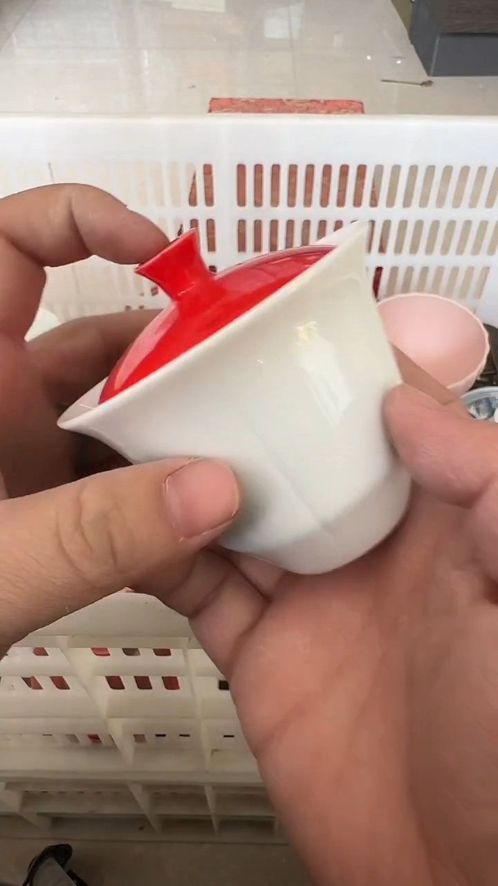 杯无运费险有瑕疵的摄影的产品有使用过的痕迹有点脏介意勿拍