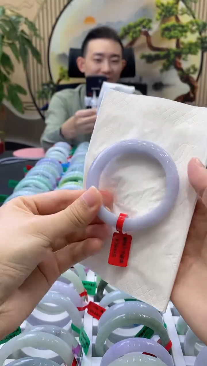 未镶嵌手镯翡翠7504