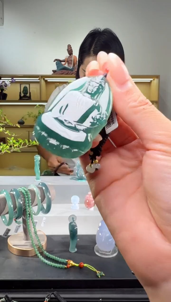 吊坠(不含链)未镶嵌翡翠观音