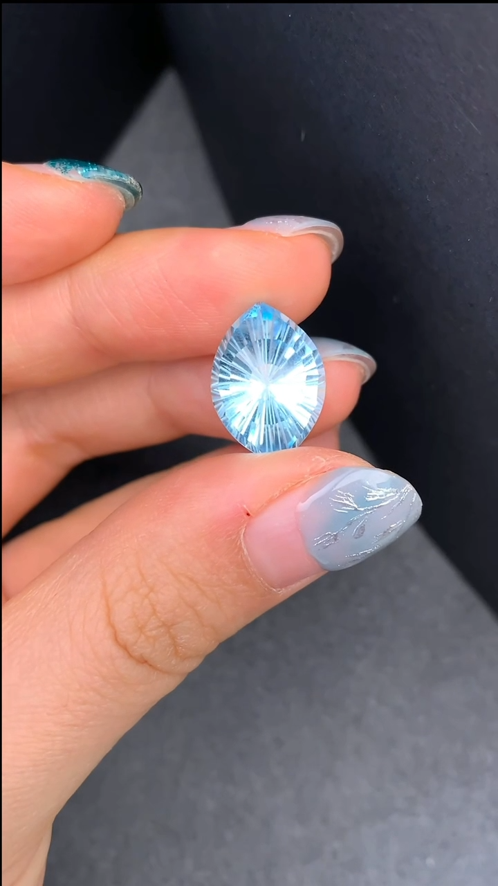 【闪购商品】托帕石裸石未镶嵌9.81克拉