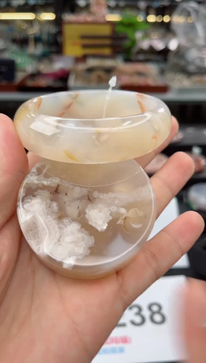 【闪购商品】石英质玉手镯未镶嵌59圈口（赠品镯心）36666692