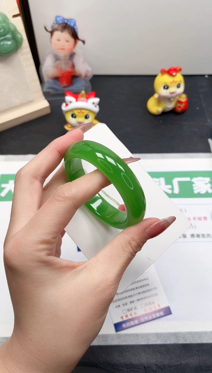 【闪购商品】石英质玉手镯未镶嵌5-54