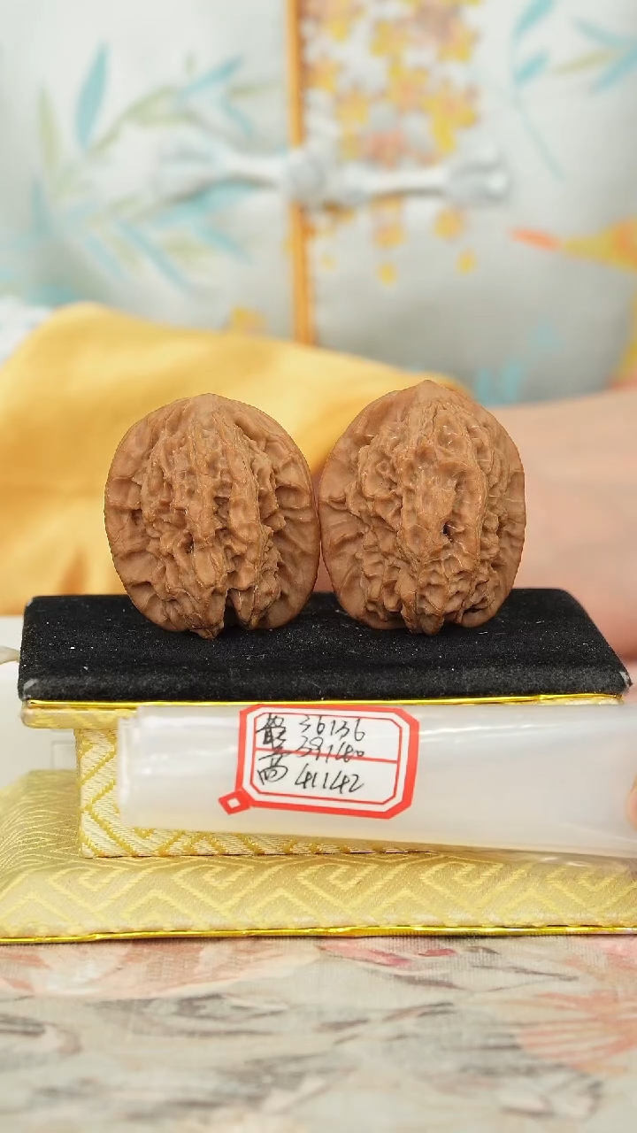 【闪购商品】文玩核桃把件非嫁接马老四