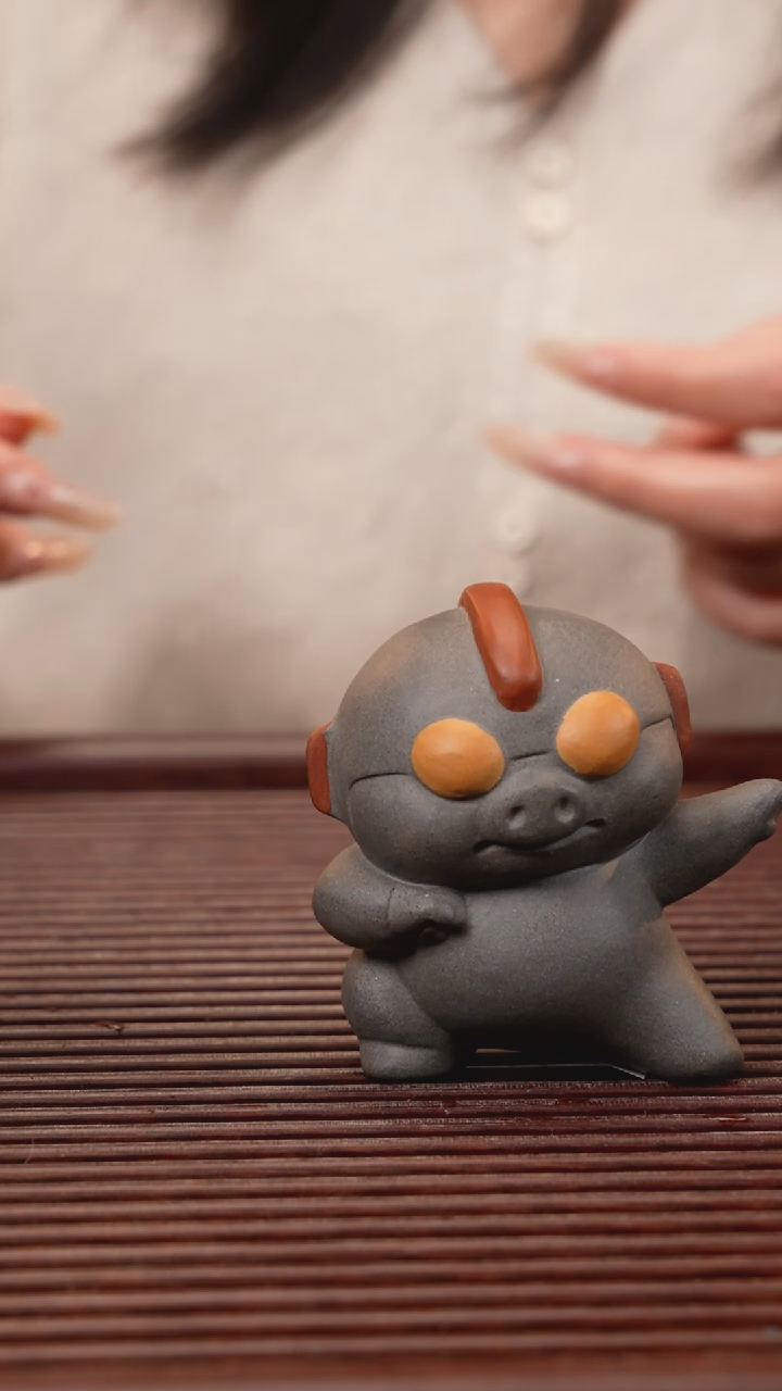 【闪购商品】紫砂茶宠小奥特曼