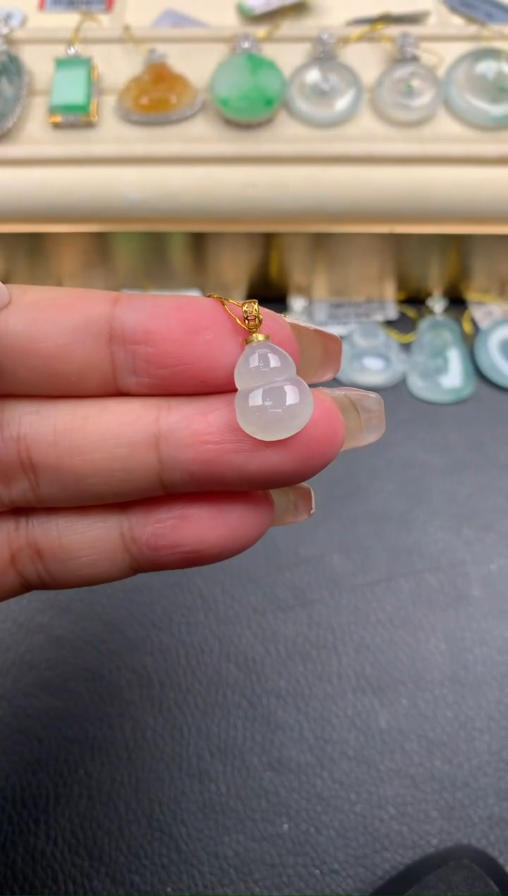 【闪购商品】翡翠颈饰18K金镶嵌A525       