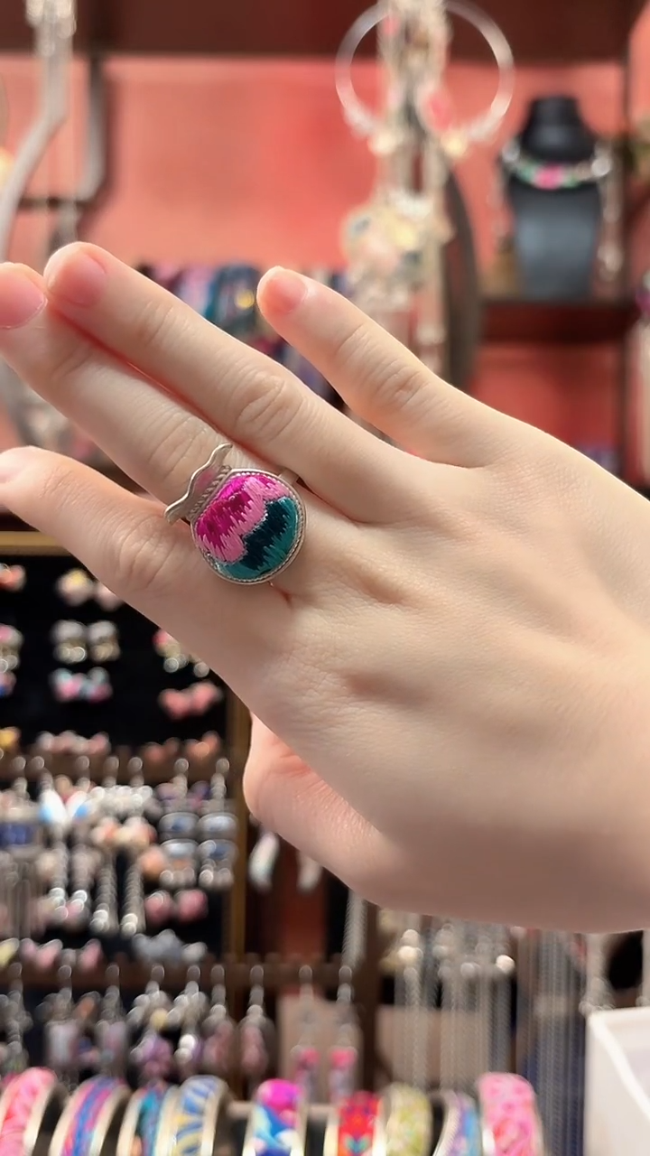 织绣 云织谣民族风精美饰品   169