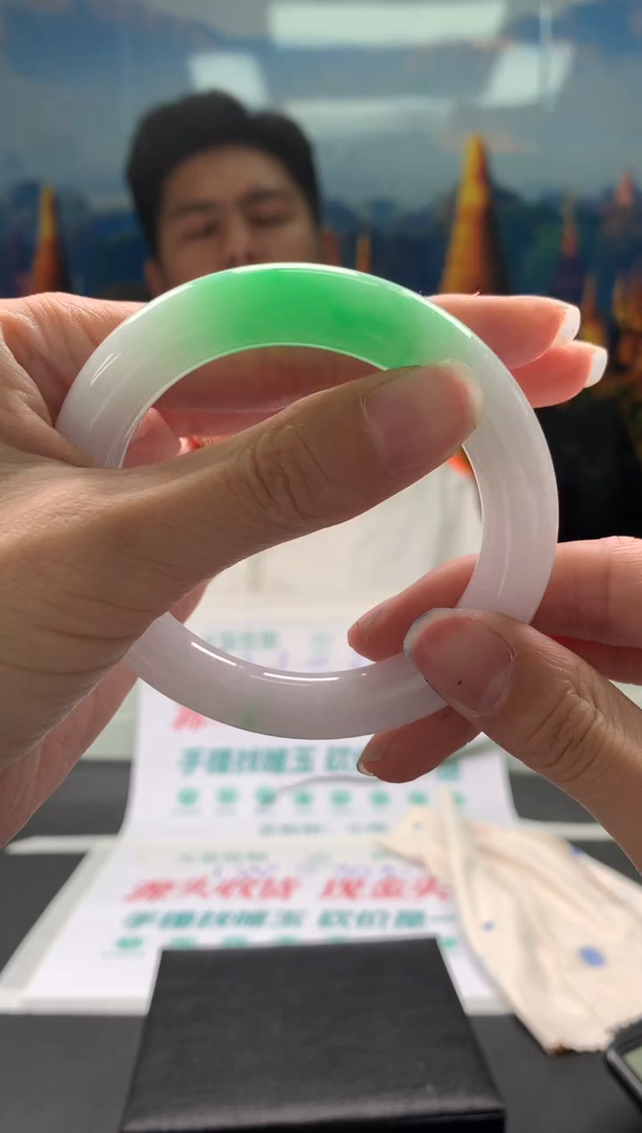 【闪购商品】翡翠手镯未镶嵌展示链接