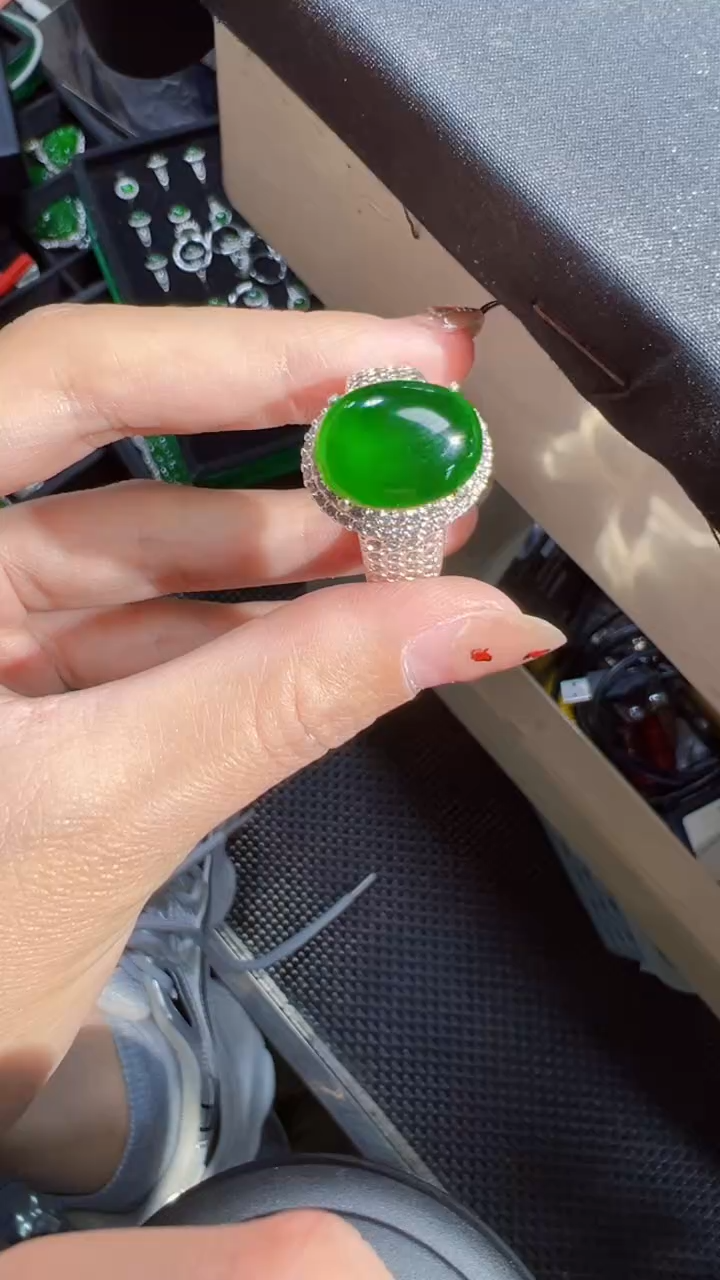 【闪购商品】定制翡翠未镶嵌蛋面1
