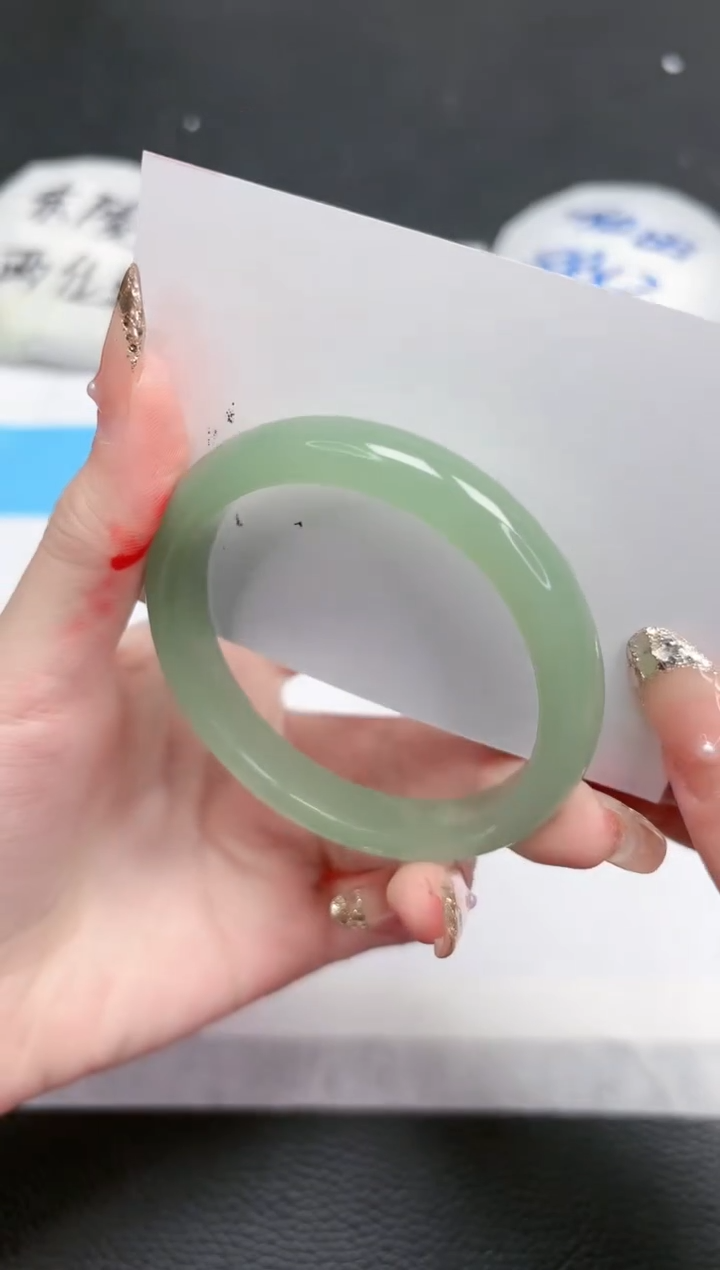 【闪购商品】石英质玉手镯未镶嵌530-54