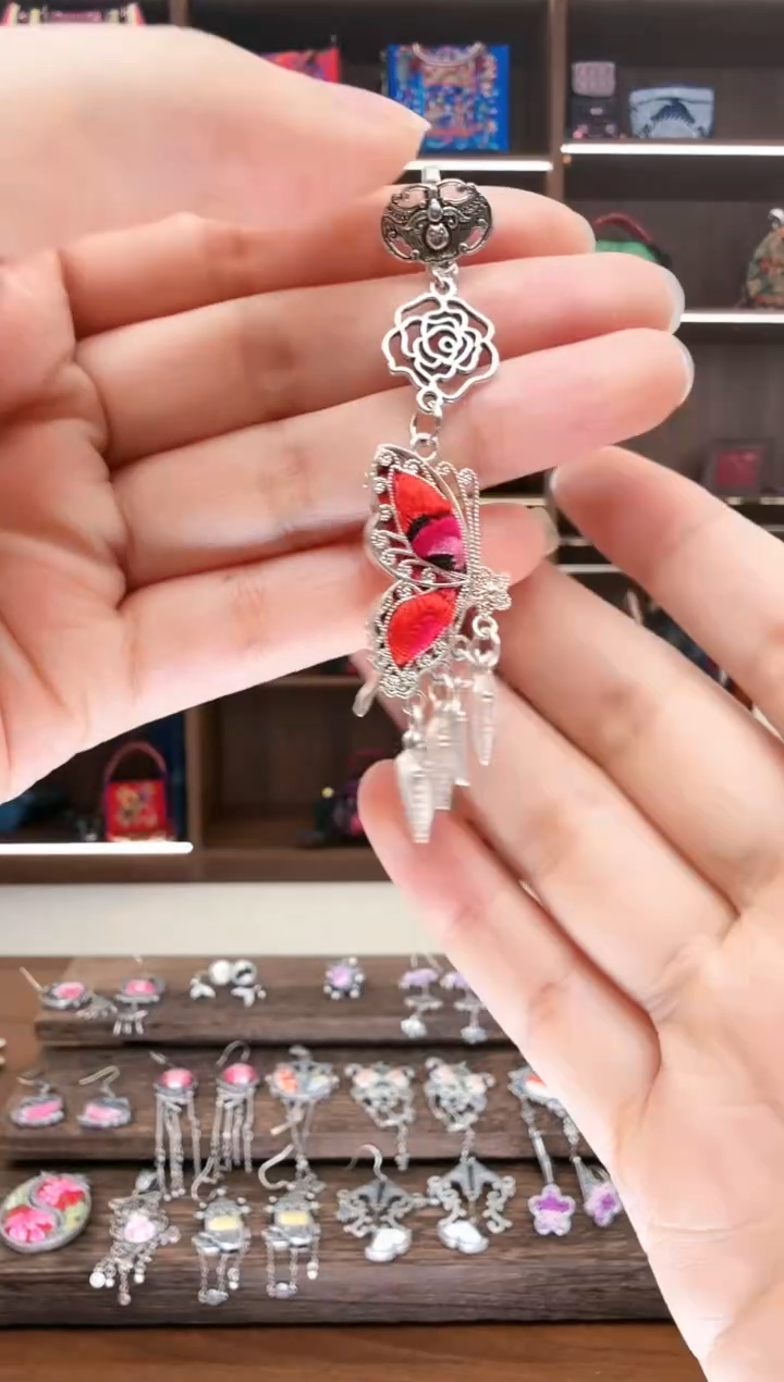 【闪购商品】织绣78蚩梦苗族古绣