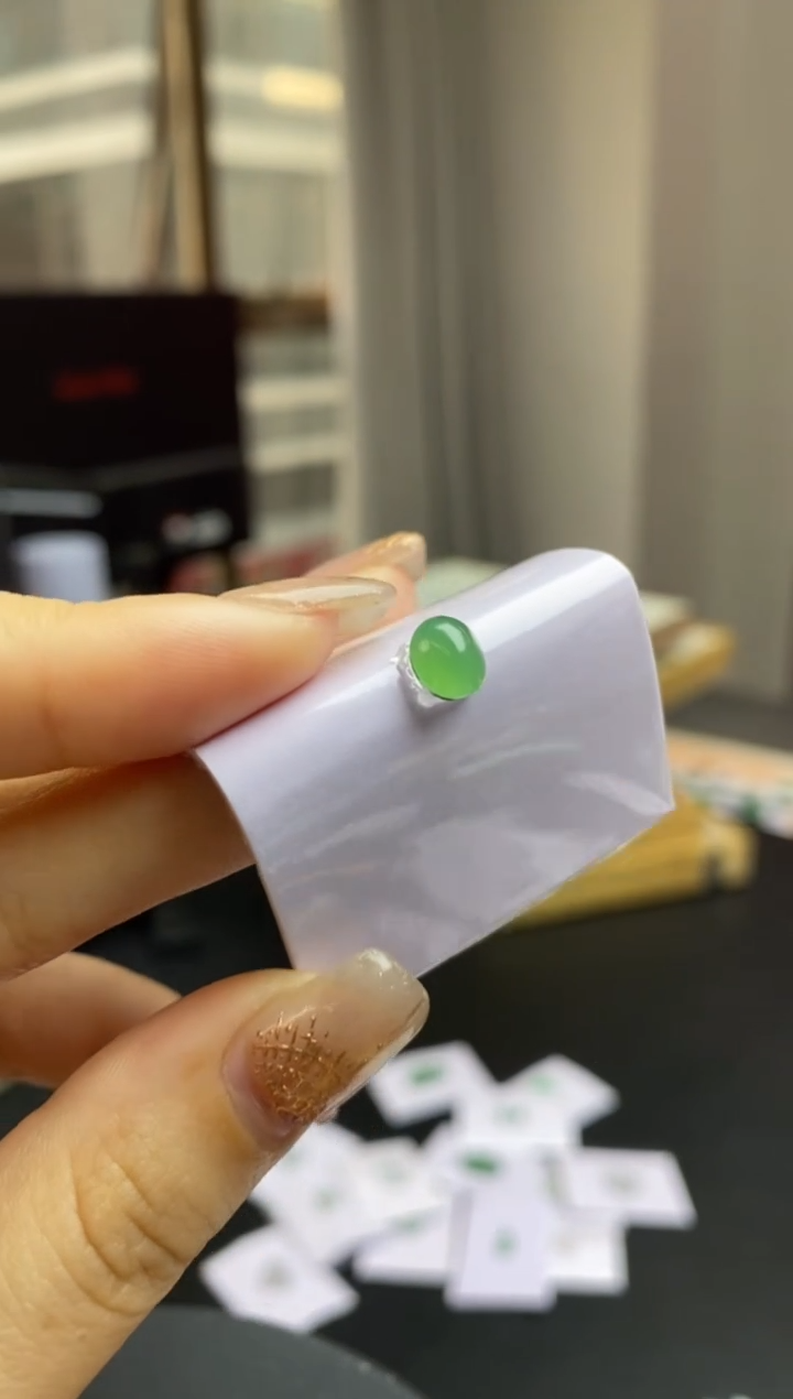 【闪购商品】定制翡翠未镶嵌翡翠毛货~