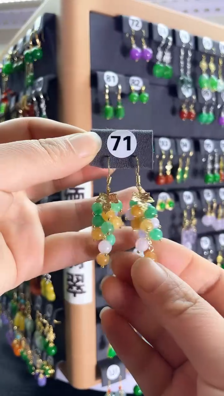 【闪购商品】翡翠耳饰银S925镶嵌71....