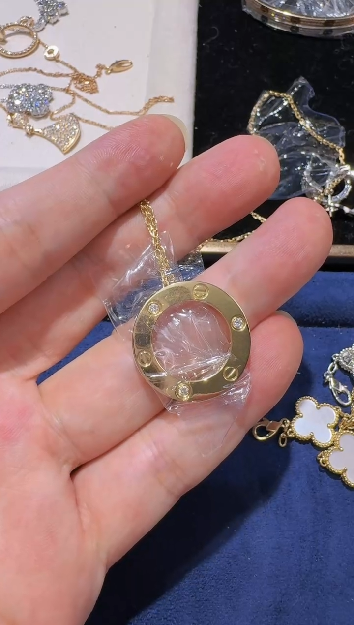 【闪购商品】钻石颈饰18K金镶嵌项链