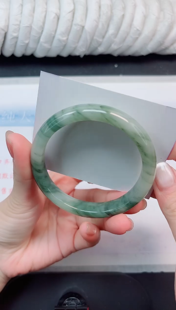 【闪购商品】石英质玉手镯未镶嵌40#60