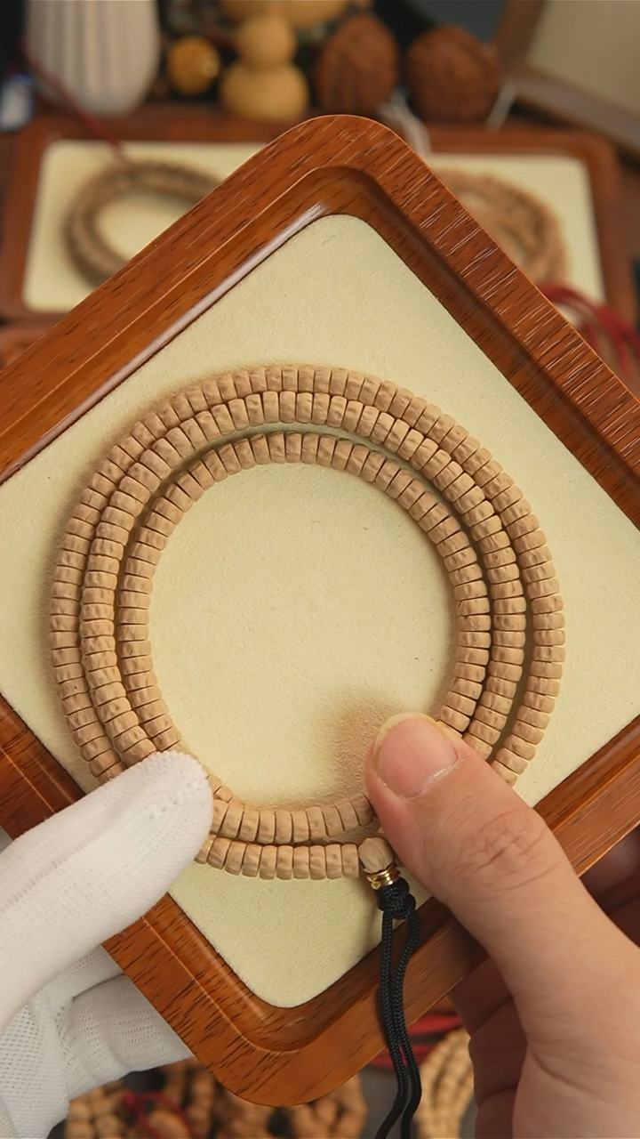 【闪购商品】柏香籽/百香籽吊坠奶油皮药片6