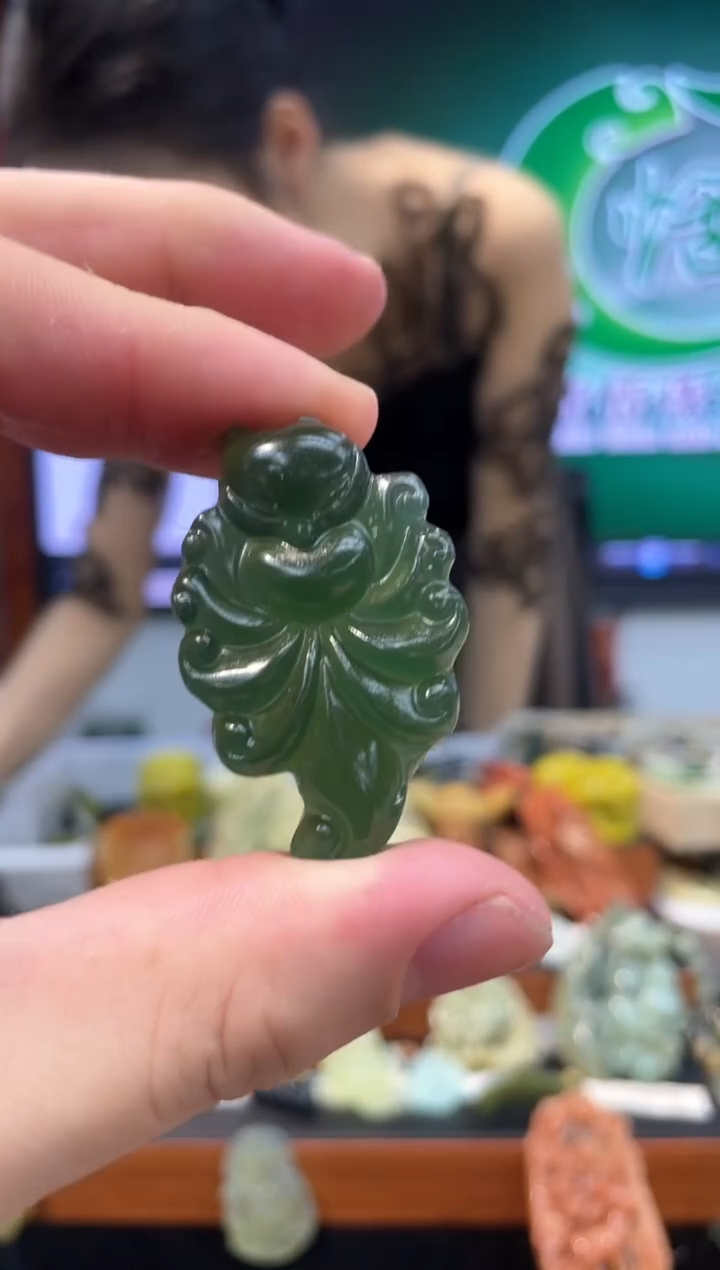 【闪购商品】岫玉吊坠未镶嵌多样性发货*拍一发一