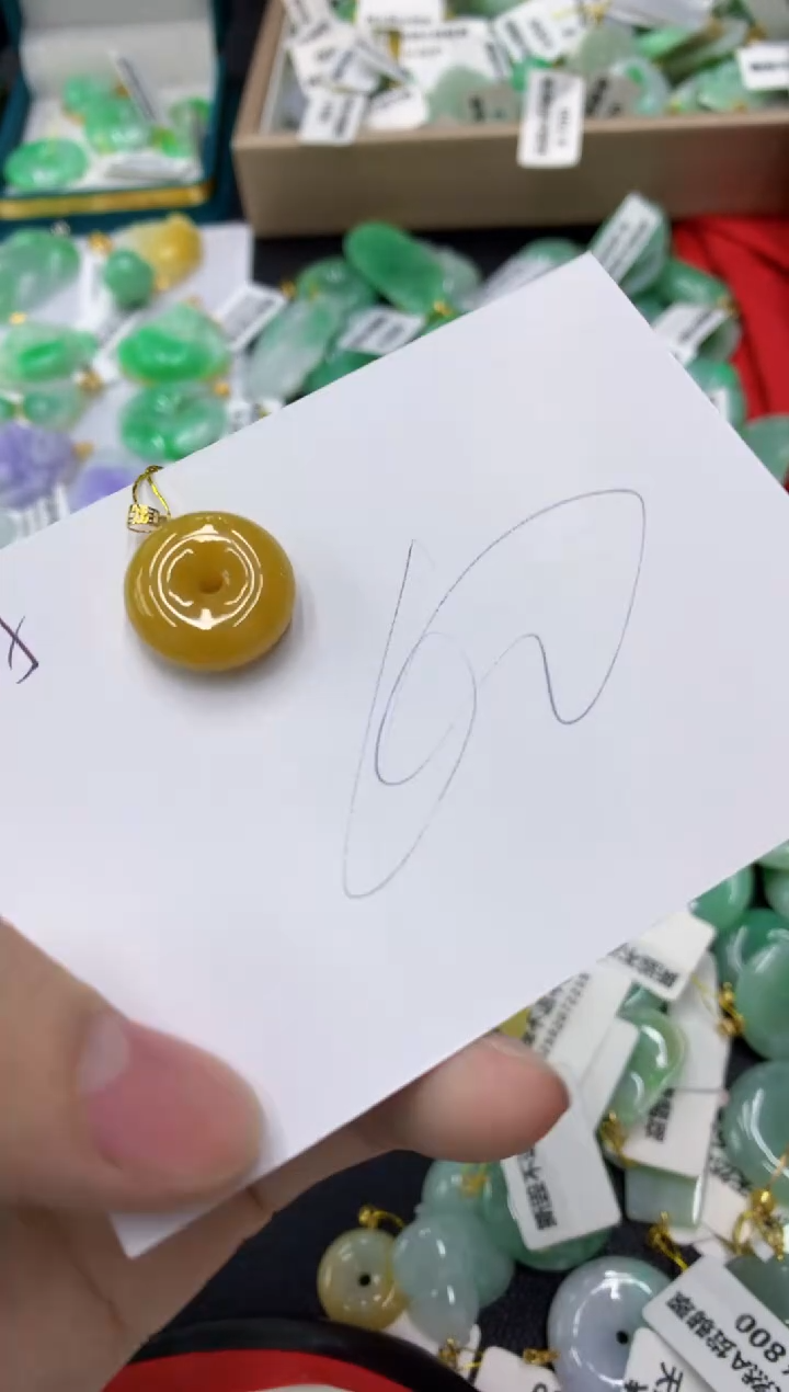 【闪购商品】翡翠18K金镶嵌颈饰111111111