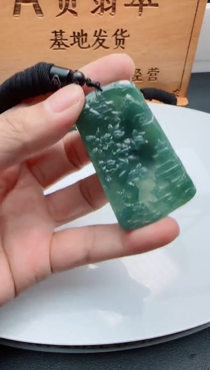 【闪购商品】翡翠颈饰未镶嵌11111111111111