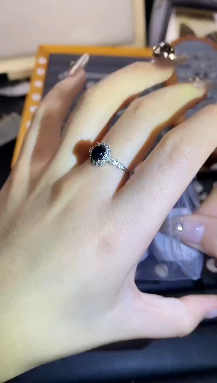 【闪购商品】水晶手链银S925镶嵌A165  