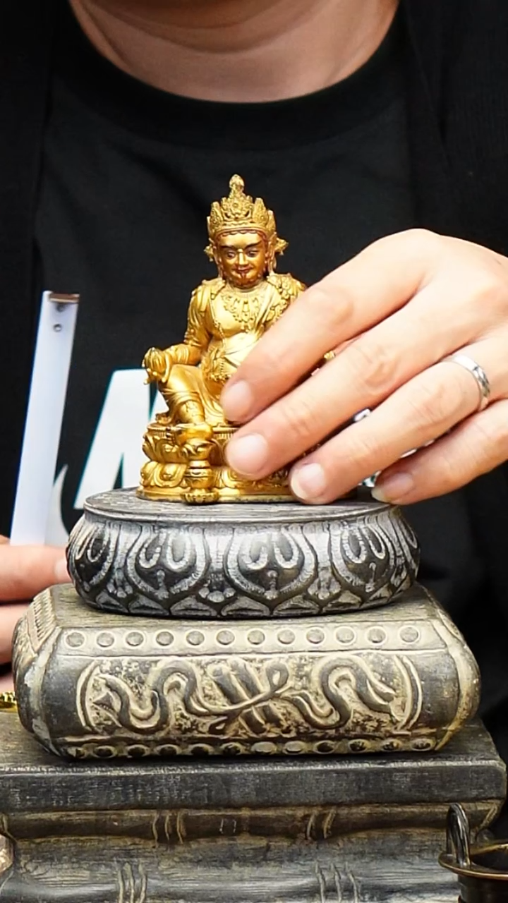 ꧁****꧂炉天下鎏金寸佛 