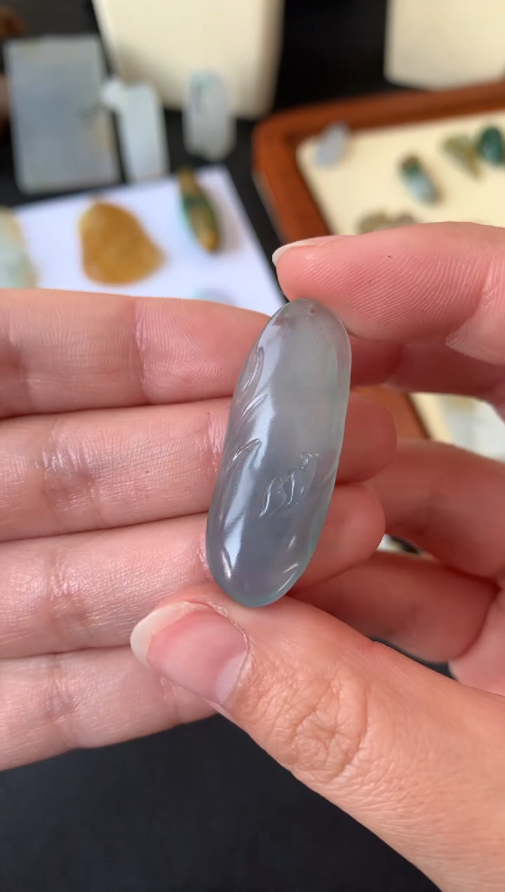 【闪购商品】定制翡翠未镶嵌翡翠