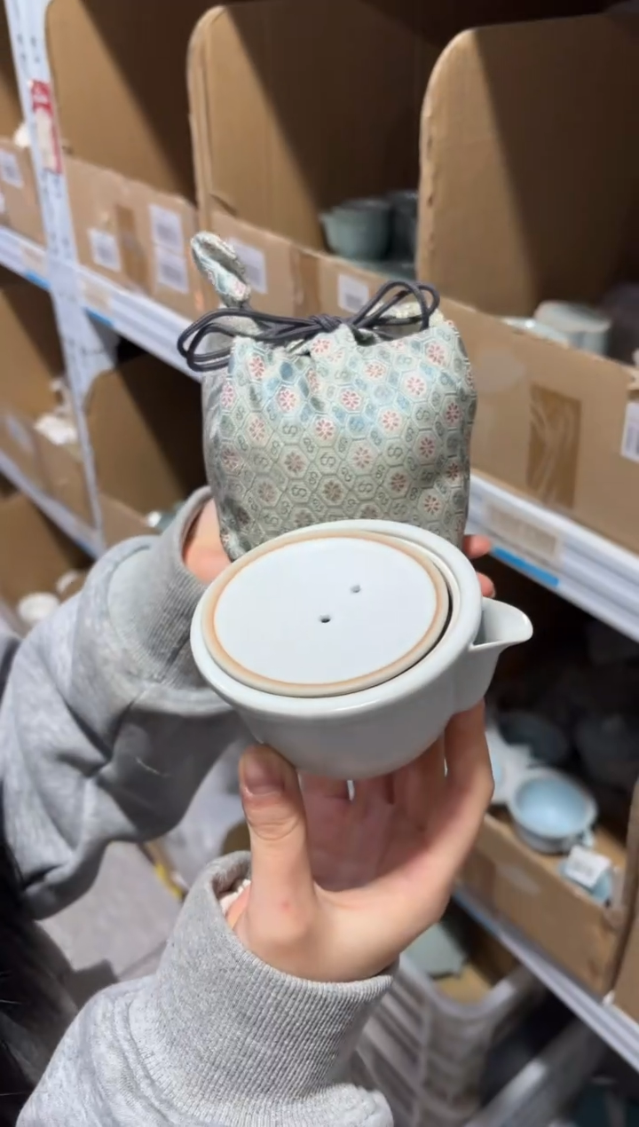 瓷片             @@229月白兔子