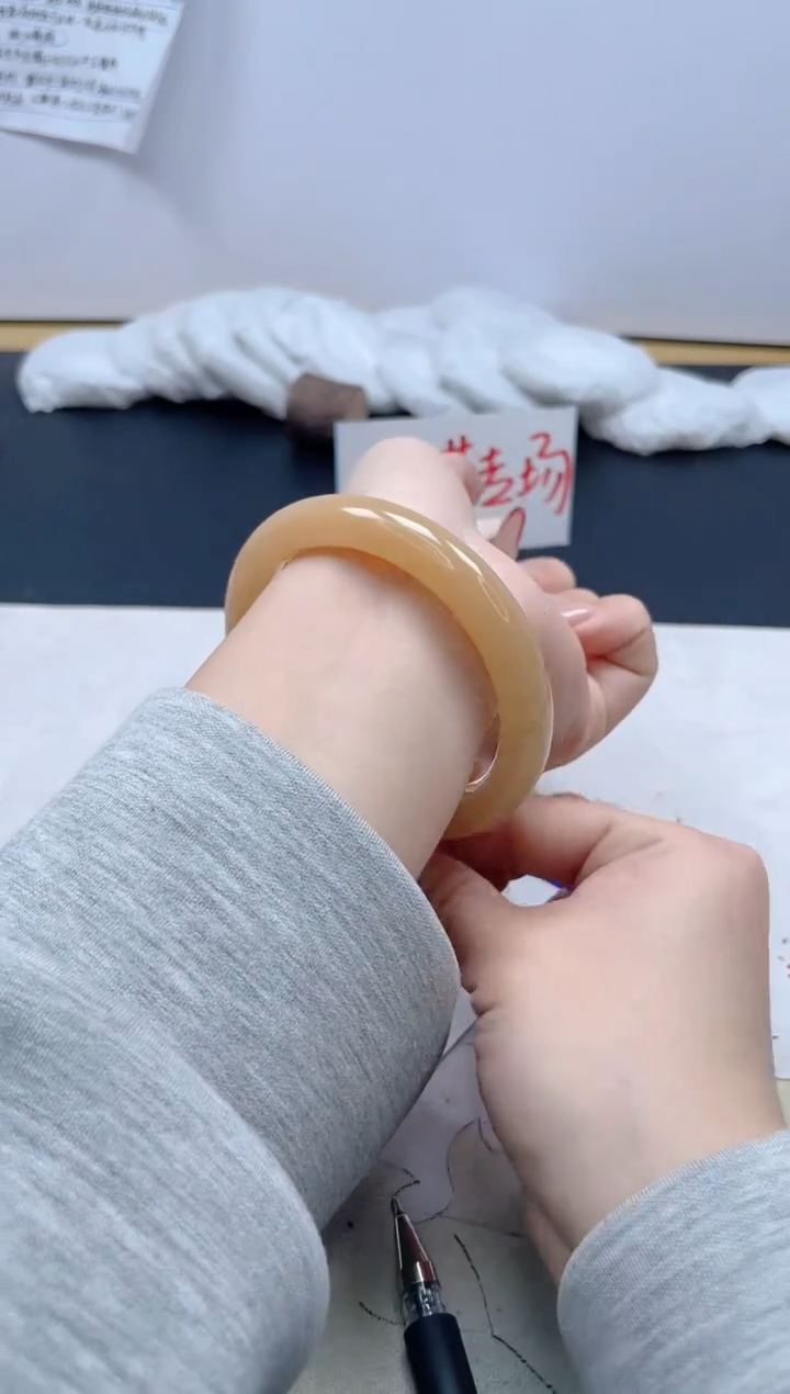 【闪购商品】石英质玉手镯未镶嵌403/59.2