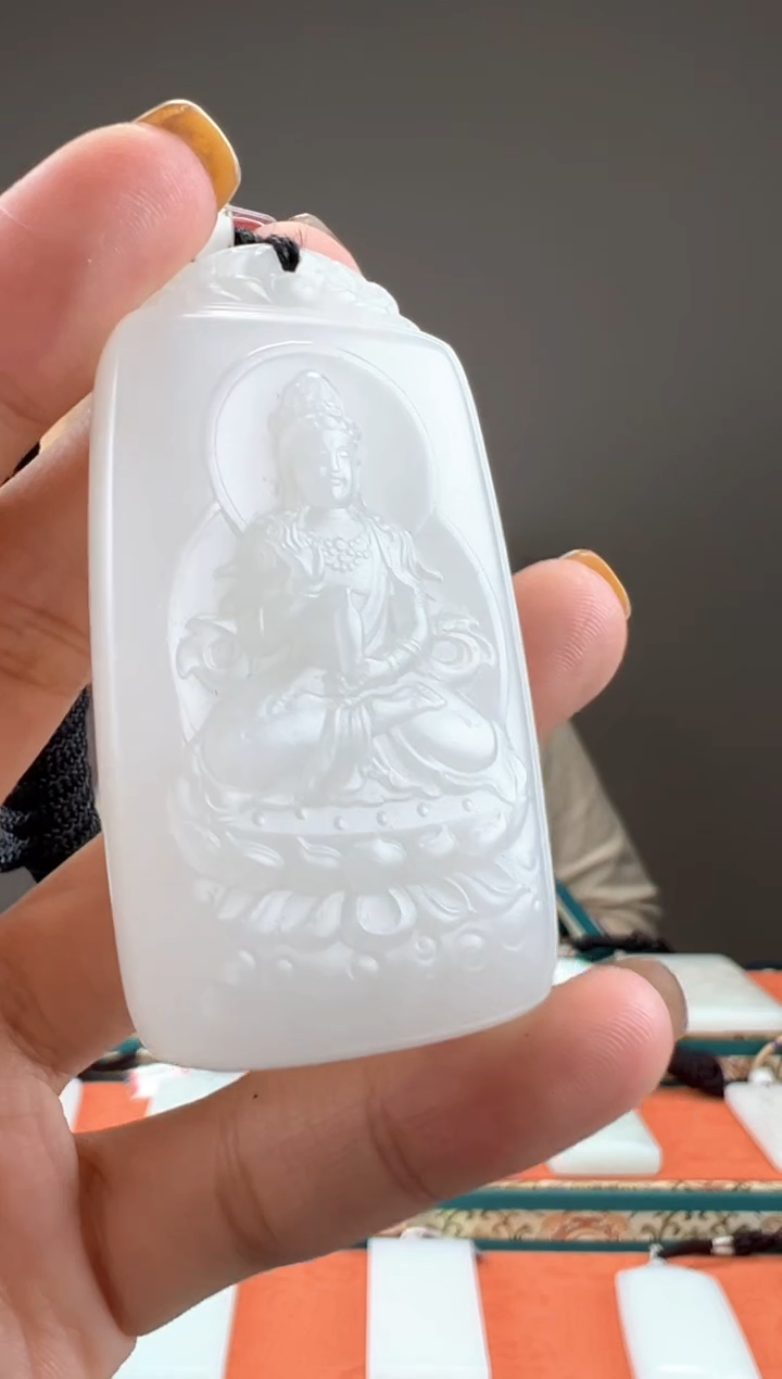 【闪购商品】和田玉颈饰未镶嵌1