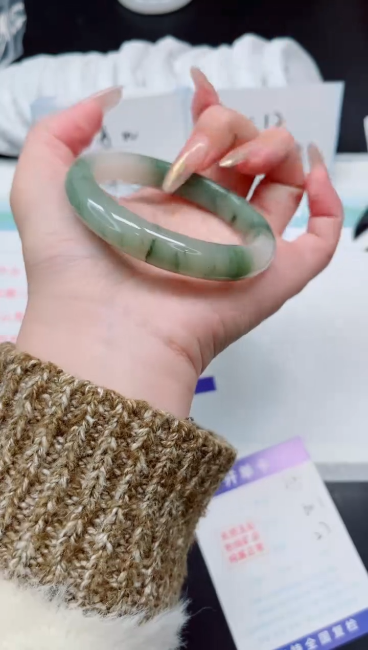 【闪购商品】石英质玉手镯未镶嵌625-60.1