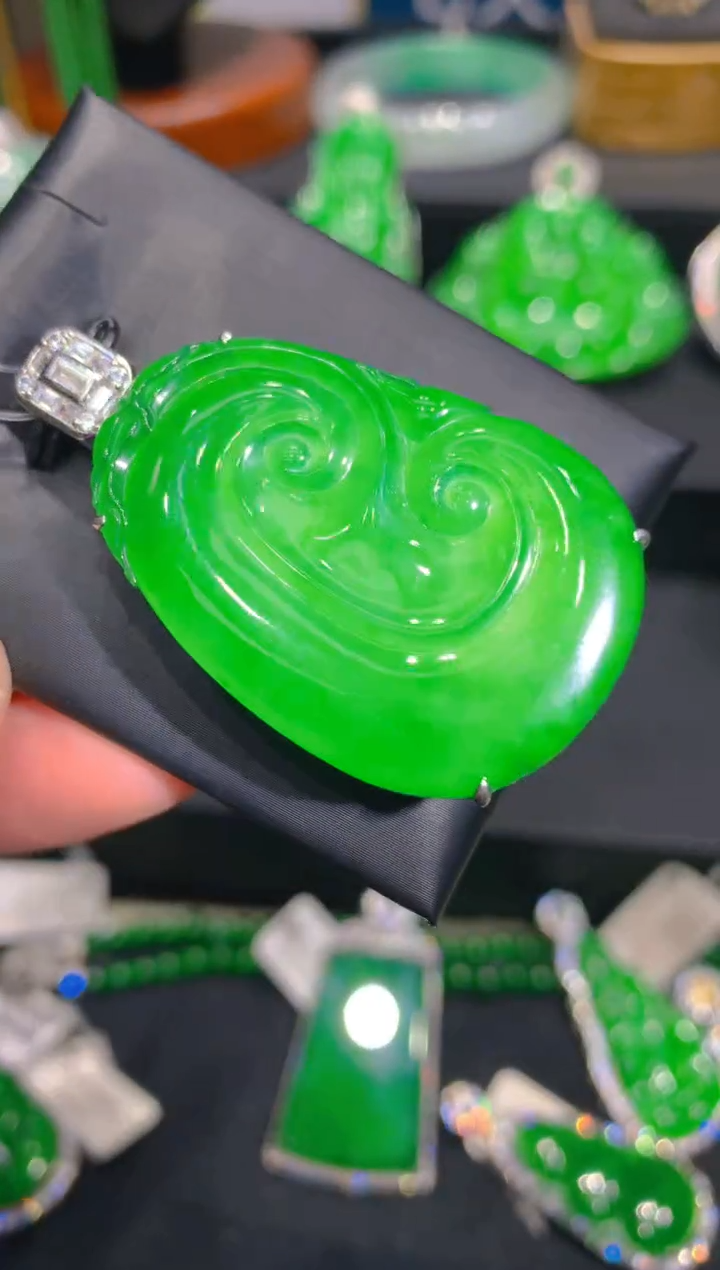 【闪购商品】翡翠颈饰银S925镶嵌一季