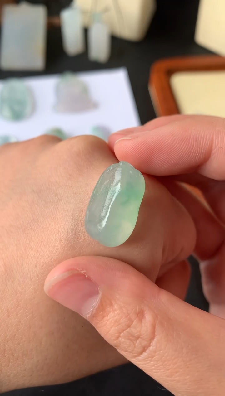 【闪购商品】定制翡翠未镶嵌翡翠