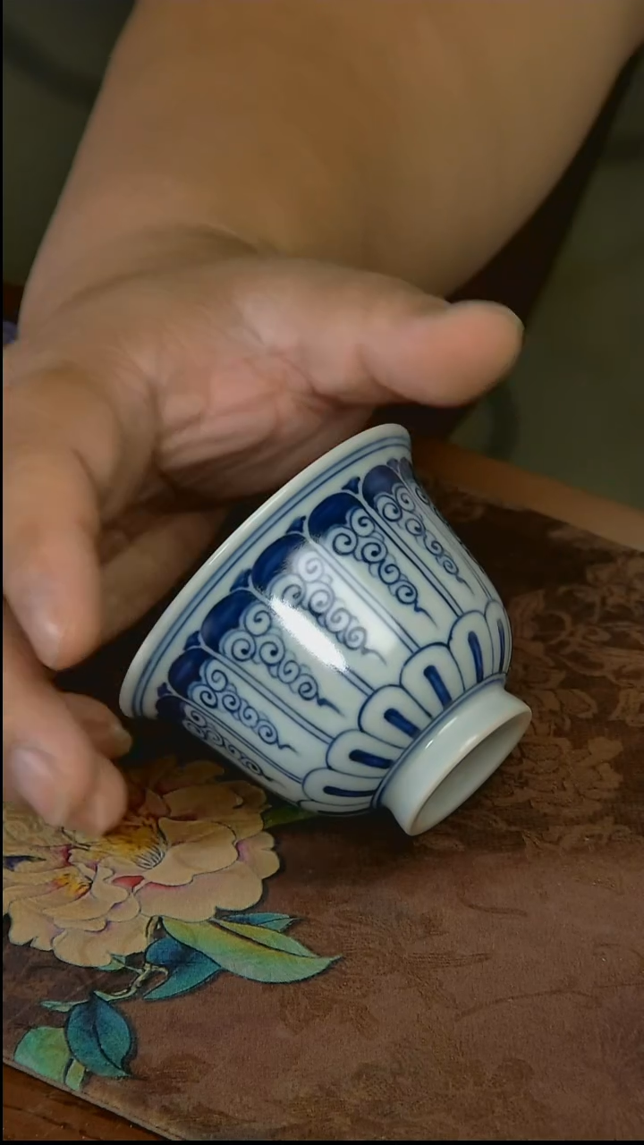 杯手工手绘杯杯很美丽