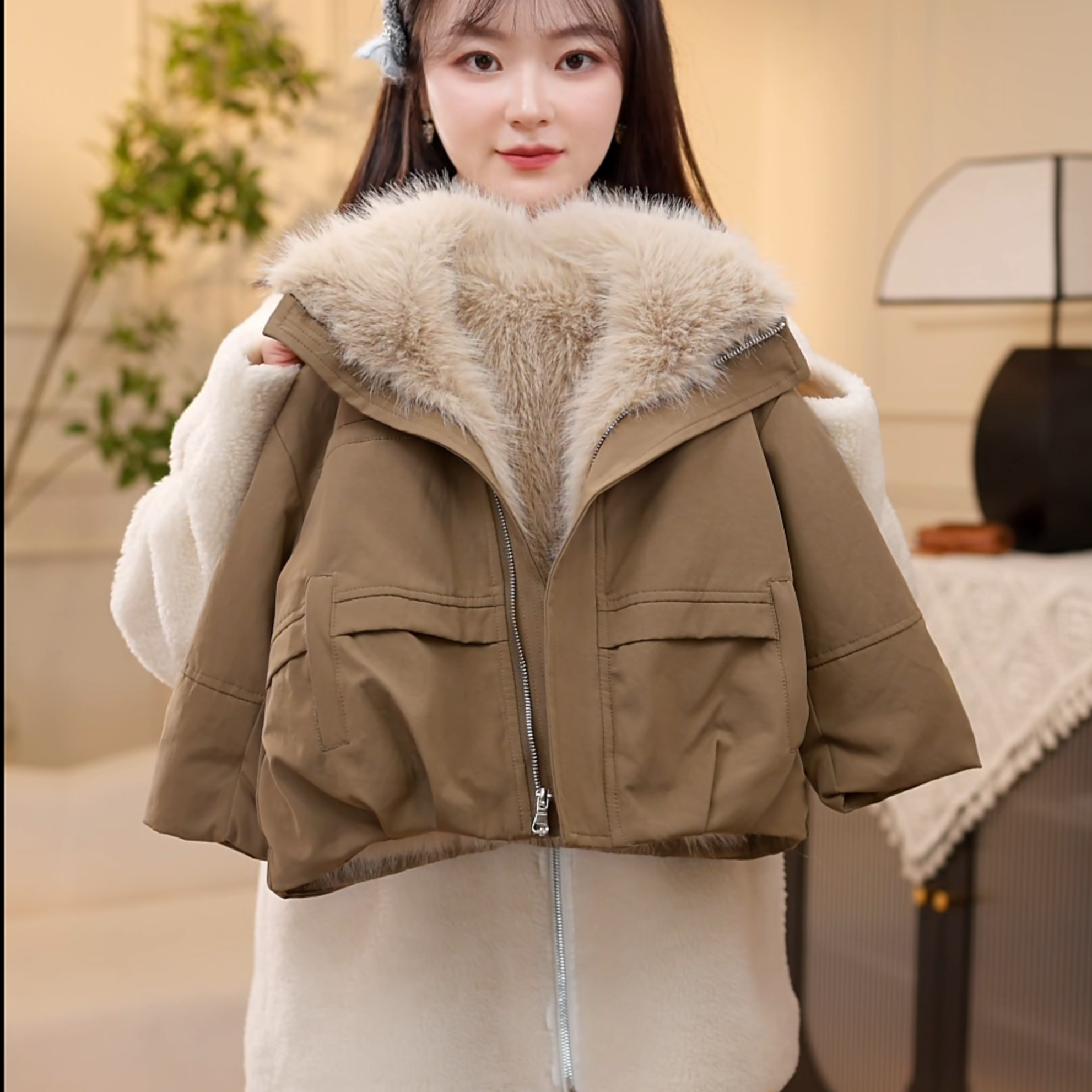 女童冬季毛毛外套加绒加厚2025冬季儿童新款洋气时尚韩版夹克百搭