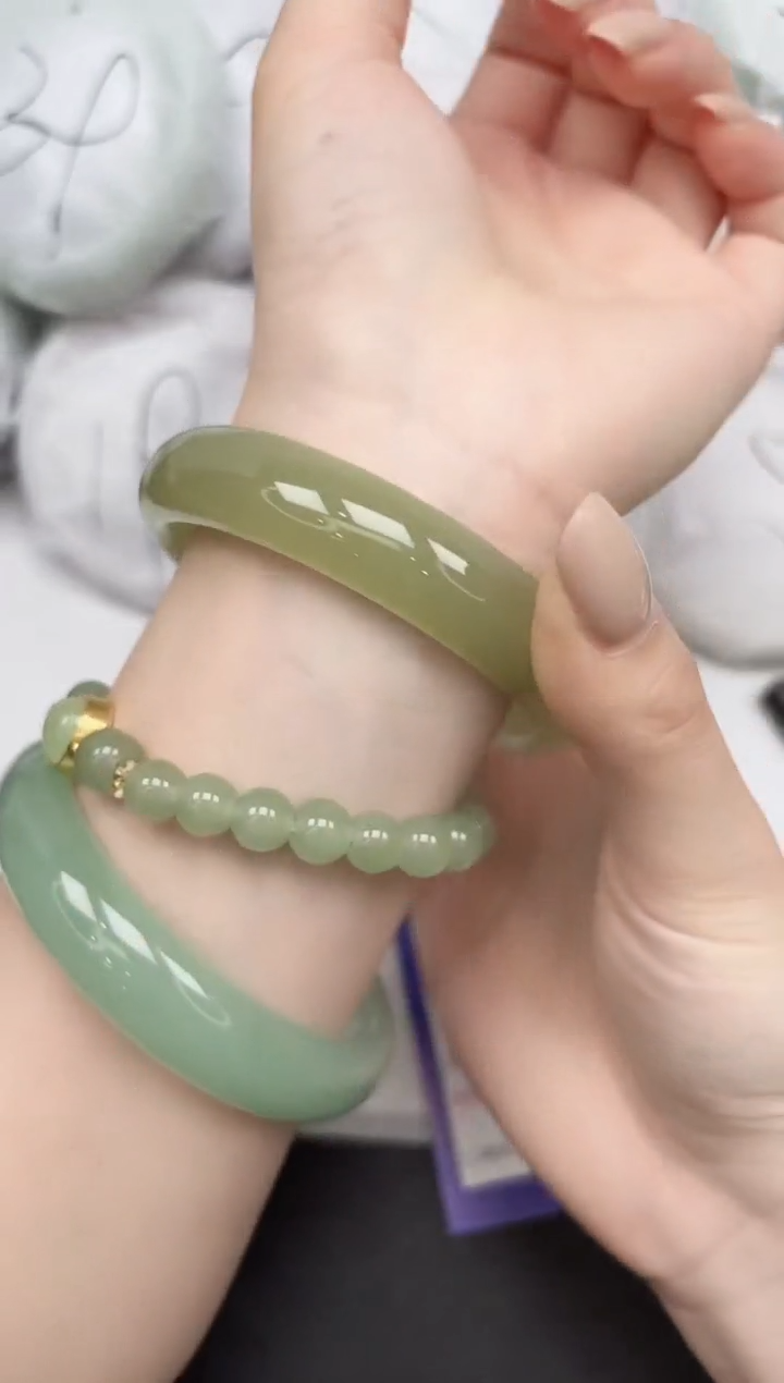 未镶嵌手镯石英质玉96/5859