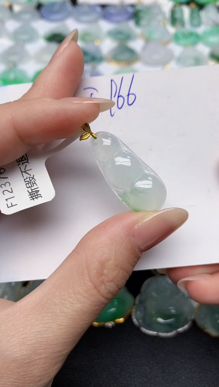 颈饰18K金镶嵌翡翠天然缅甸A货翡翠百元以上9元证书费自理