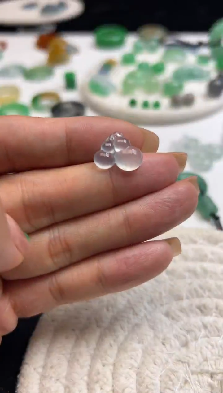 未镶嵌定制翡翠冰葫芦1980