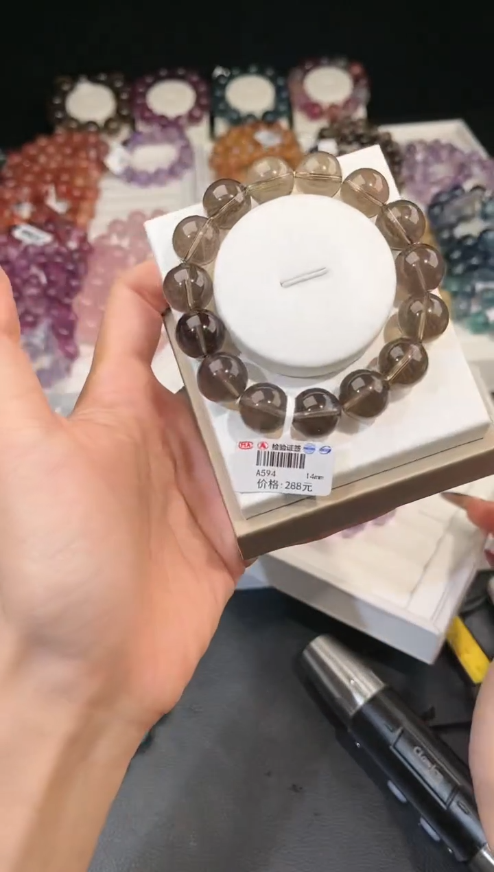 【闪购商品】水晶手链未镶嵌多样性发一茶晶14m