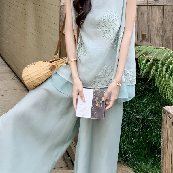《蓝色冰海》夏季圆领假两件刺绣亮片不规则新中式国风复古马甲女