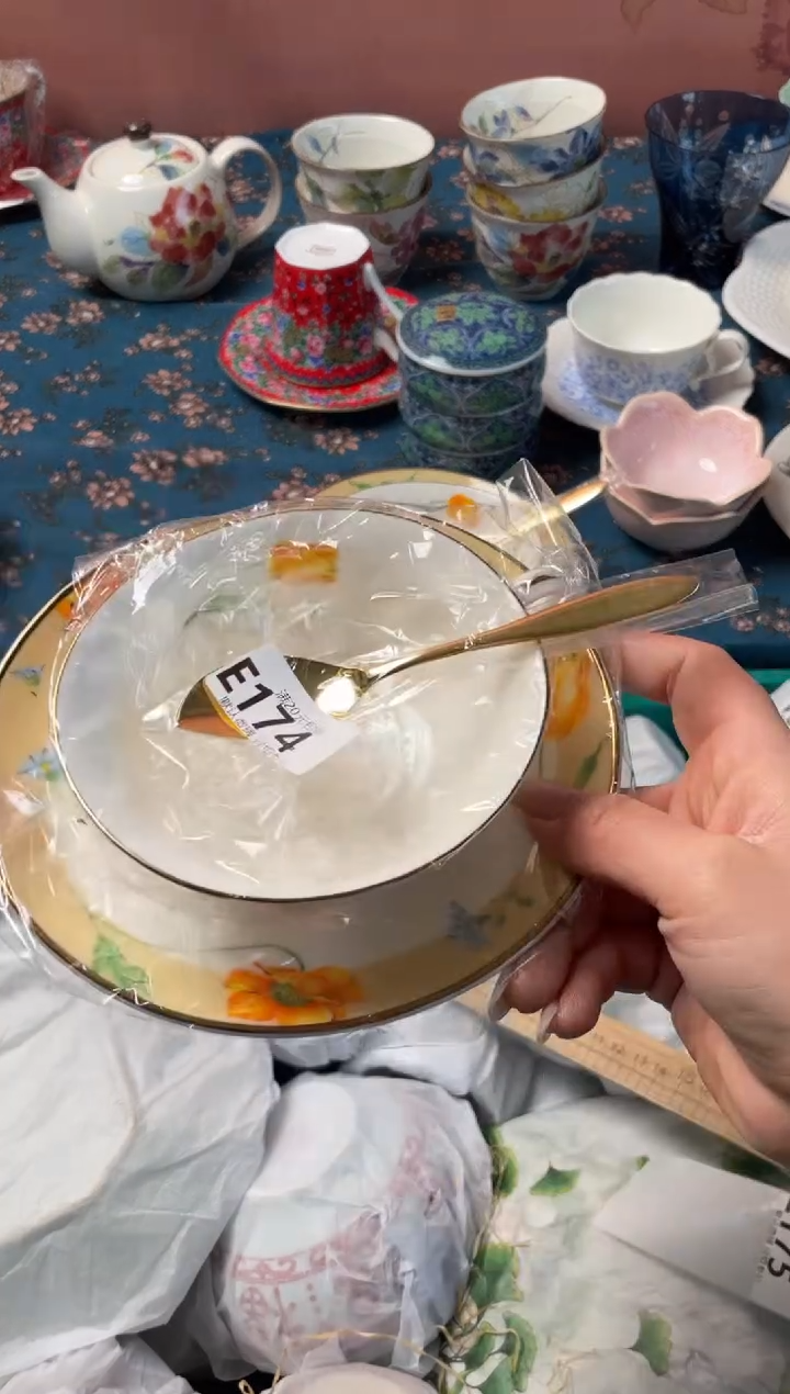 瓷片M**Y瓷器瓷器E174