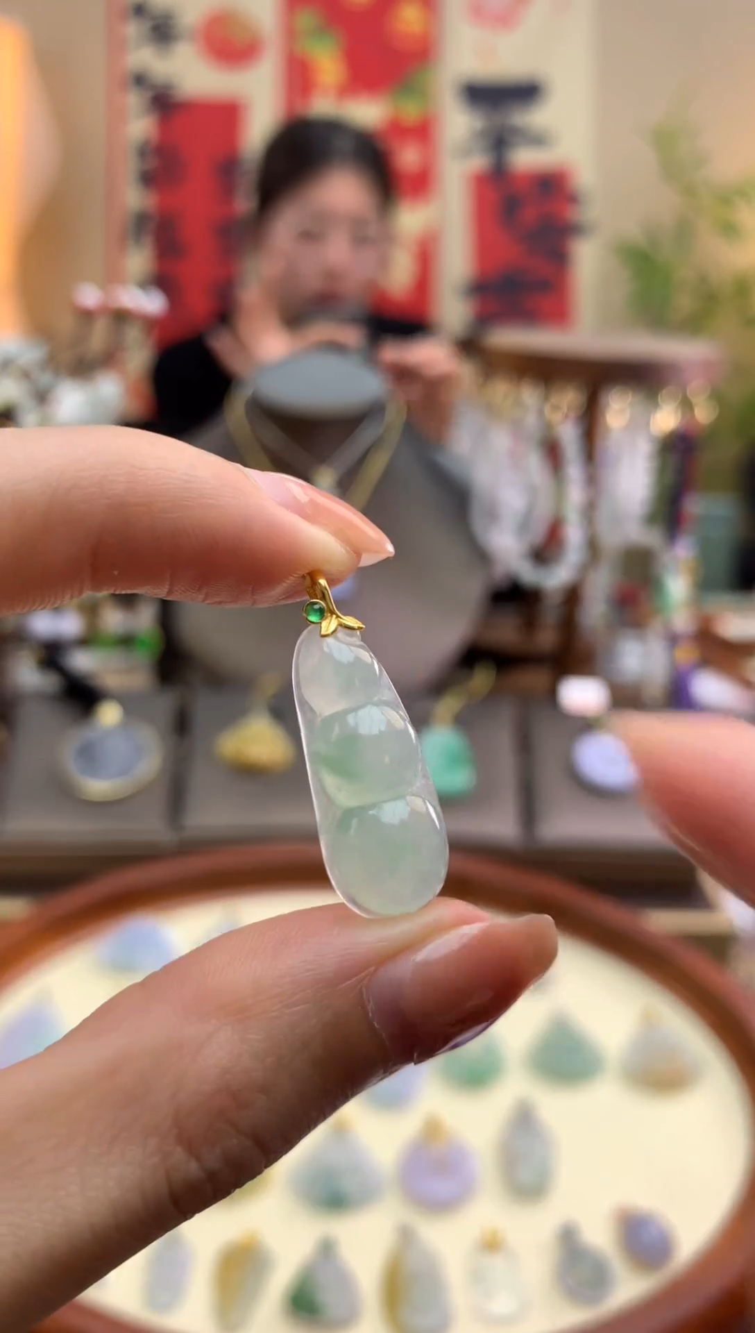 【闪购商品】翡翠颈饰18K金镶嵌豆子