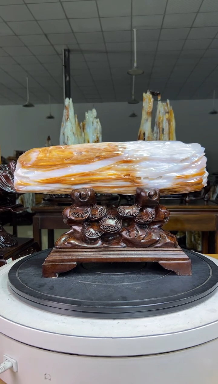 硅化玉珠宝奇石未镶嵌直径37公分