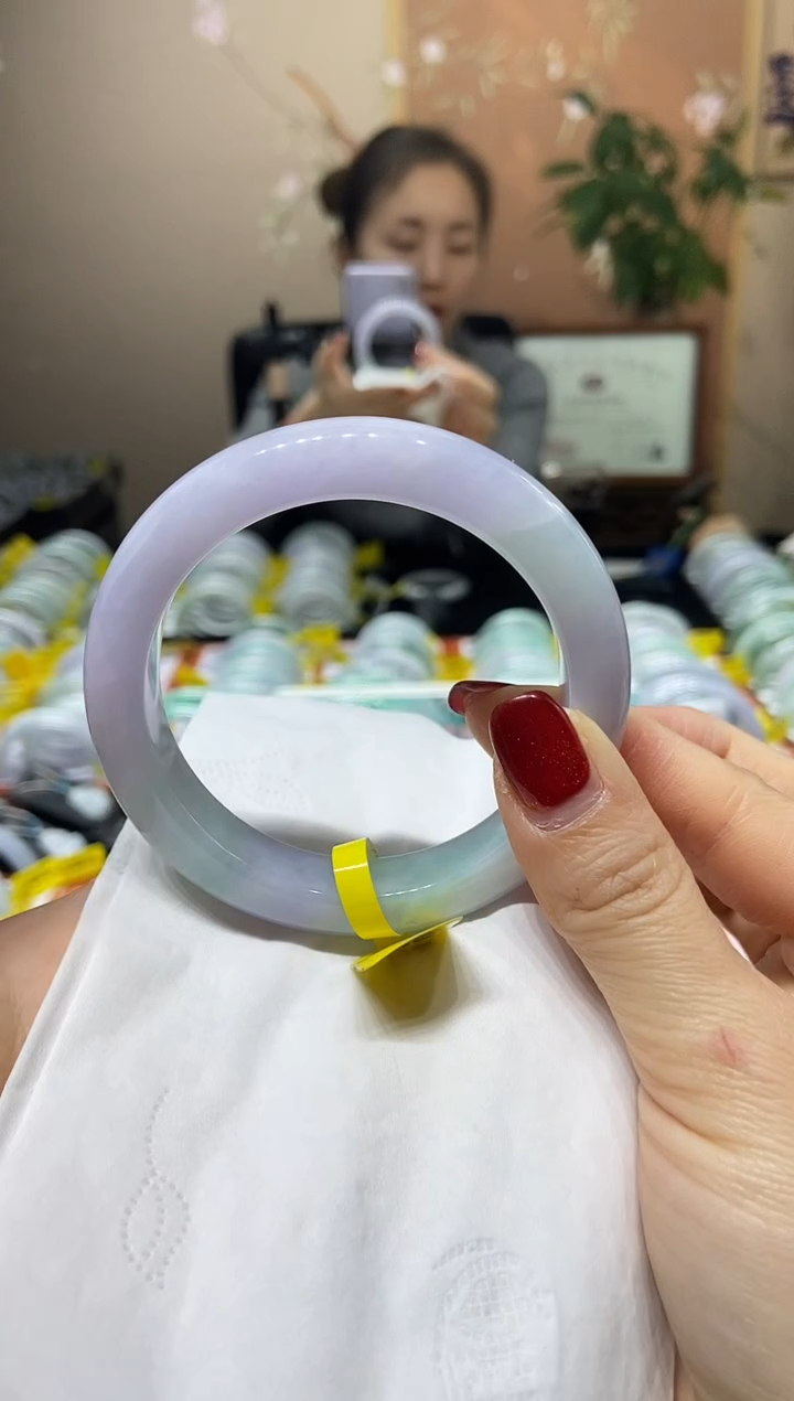 【闪购商品】翡翠手镯未镶嵌57.8圈口