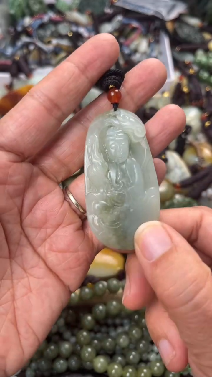 【闪购商品】和田玉颈饰未镶嵌多样性发货没有证书拍一发一有瑕