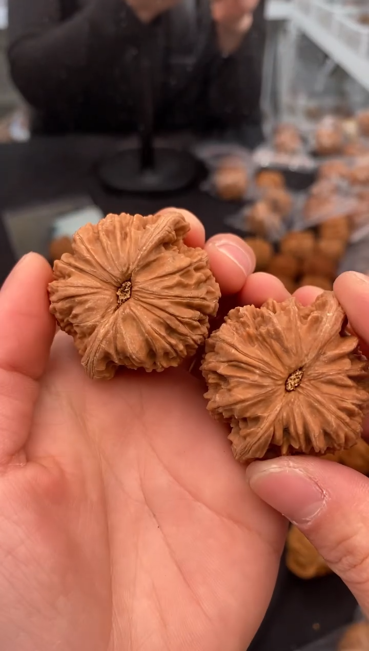 【闪购商品】文玩核桃把件山地磨40-t014