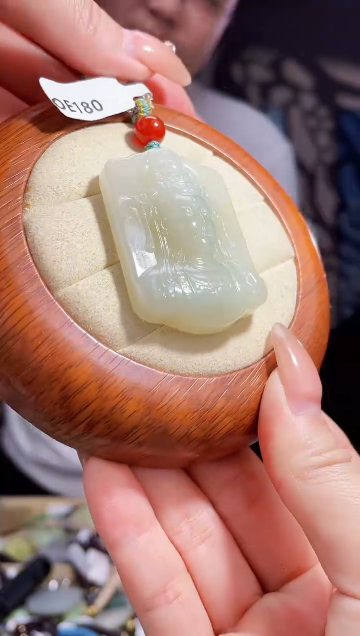 【闪购商品】和田玉颈饰未镶嵌拍一发一