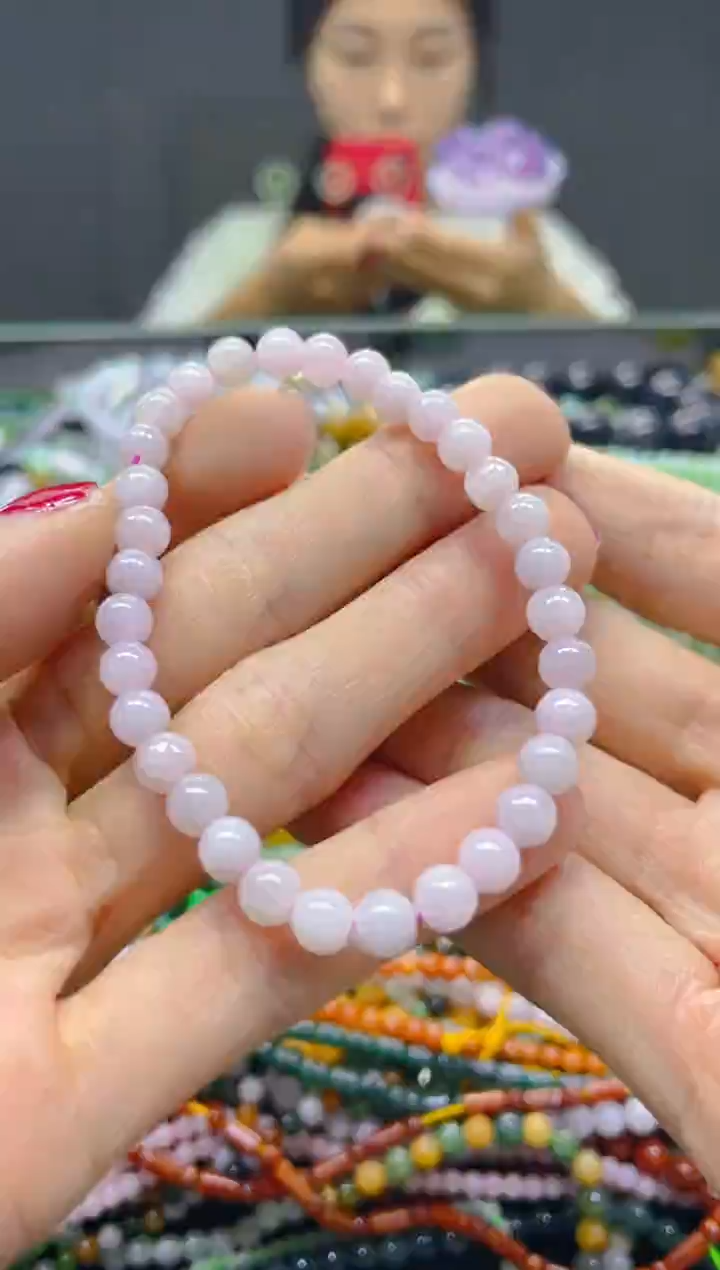 颈饰未镶嵌翡翠5MM/T/翡翠A货，一件也是批发价