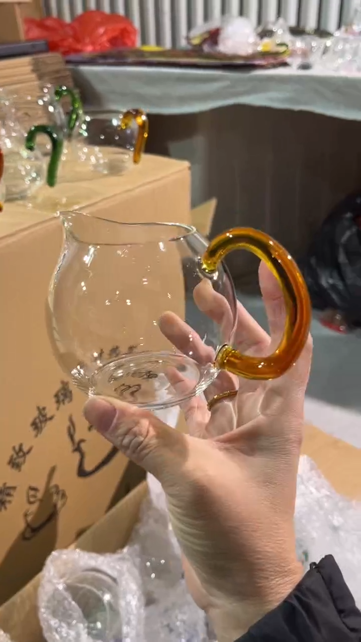 黄把手   公道杯