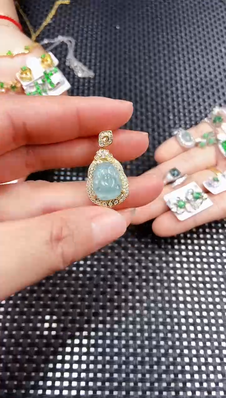 【闪购商品】翡翠吊坠(不含链)未镶嵌1111111111